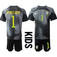Fotbalové Dres Brazílie Alisson Becker #1 Brankářské Dětské Domácí MS 2022 Krátký Rukáv (+ trenýrky)